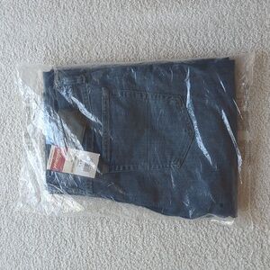 NWT Wrangler Men's Jeans Authentics 33x30